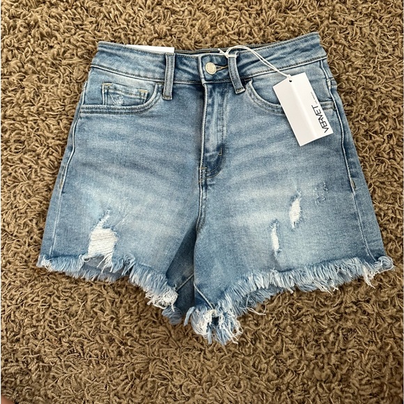 Blue jean shorts from a Boutique - Picture 1 of 2